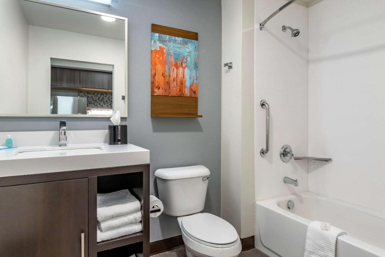 Mainstay Suites Waukee-West Des Moines Esterno foto